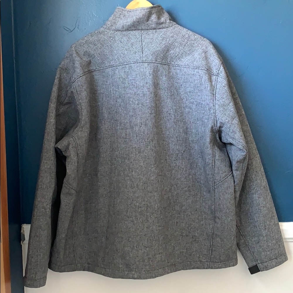 Kirkland Jacket 🖤 - Picture 3 of 6